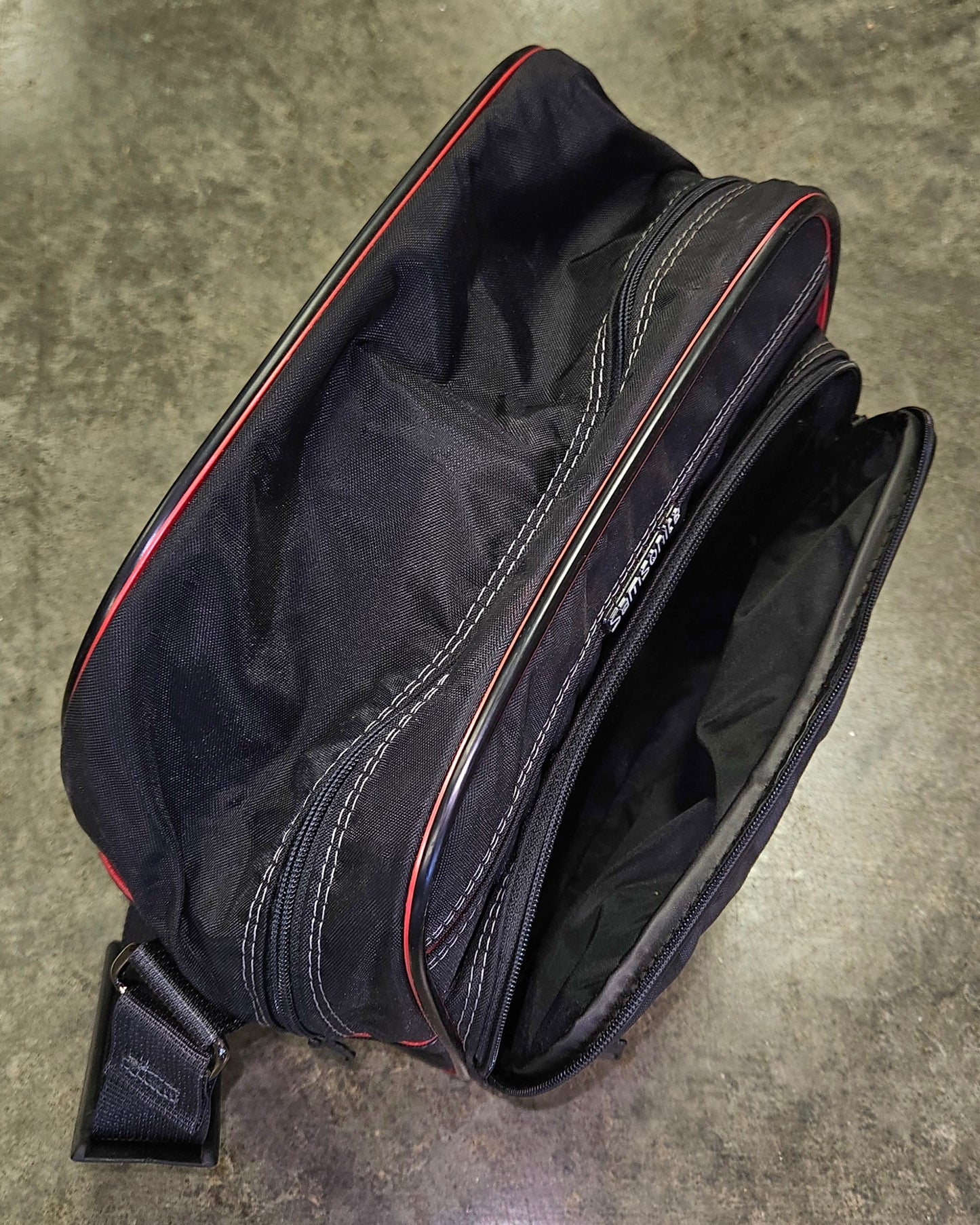 Samsonite Travel Shoulder Bag