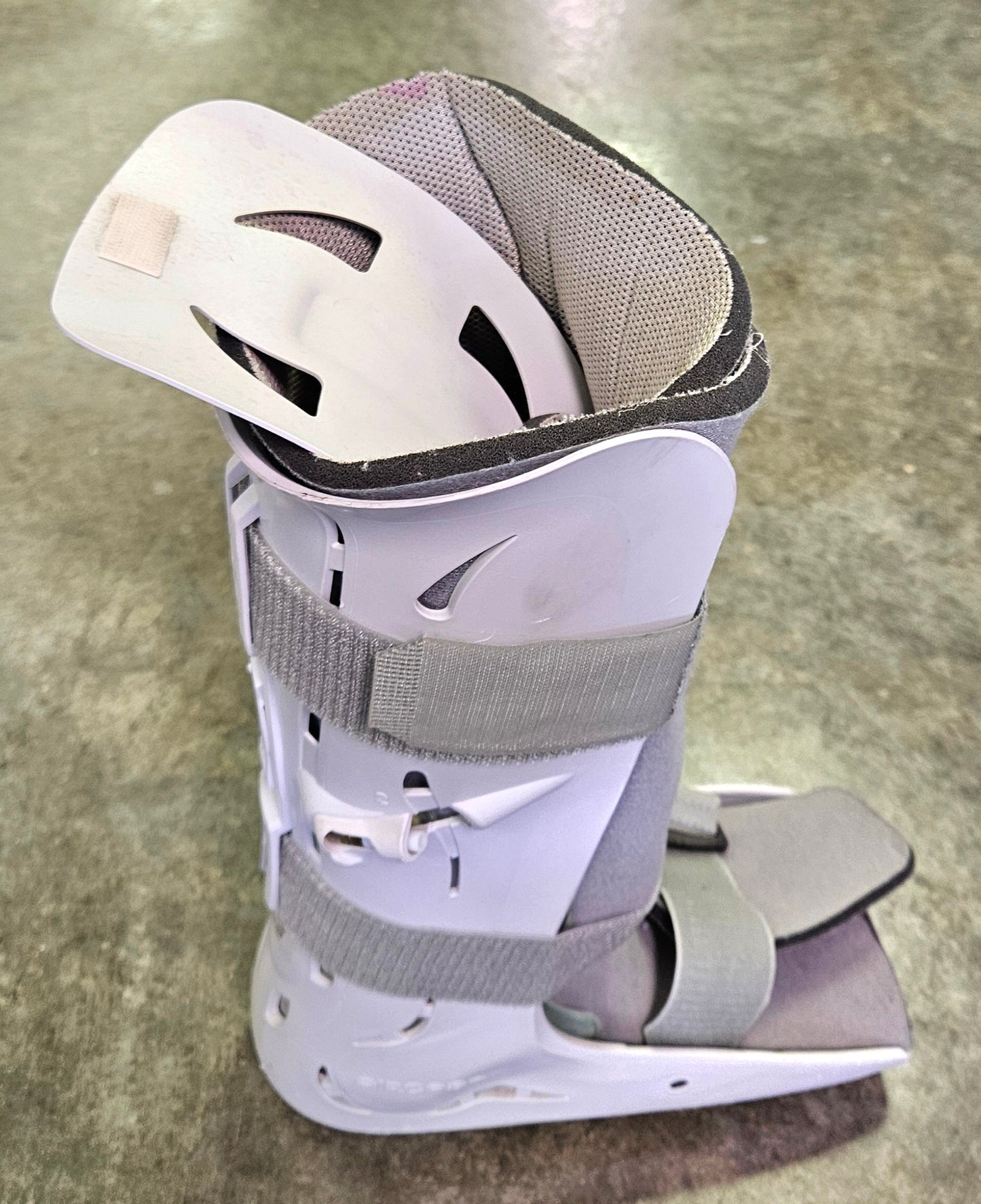 Aircast Walker Boot