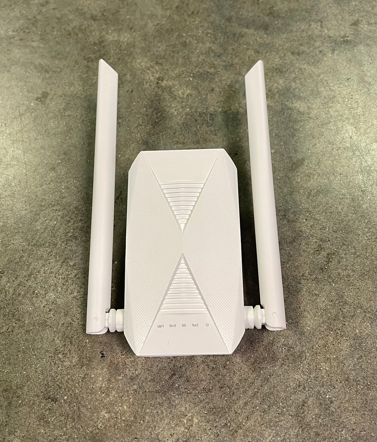 Obro AV360 Dual Band Wi-Fi Range Extender