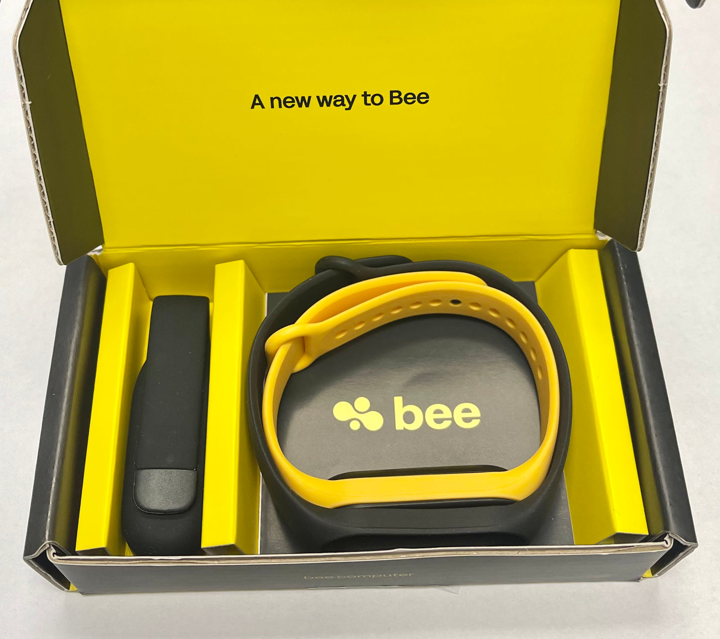 Bee Wearable AI Companion Assistant Wristband Black/Yellow