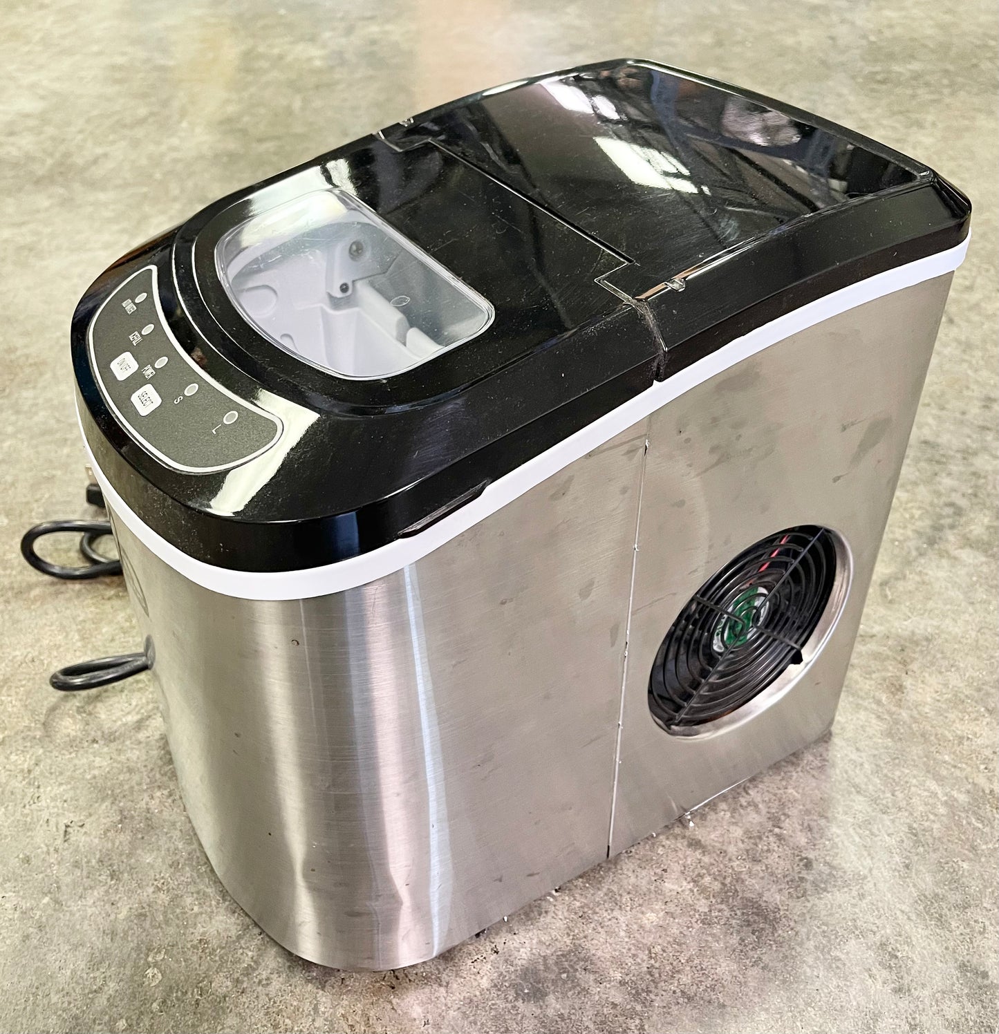 Igloo Portable Countertop Ice Maker