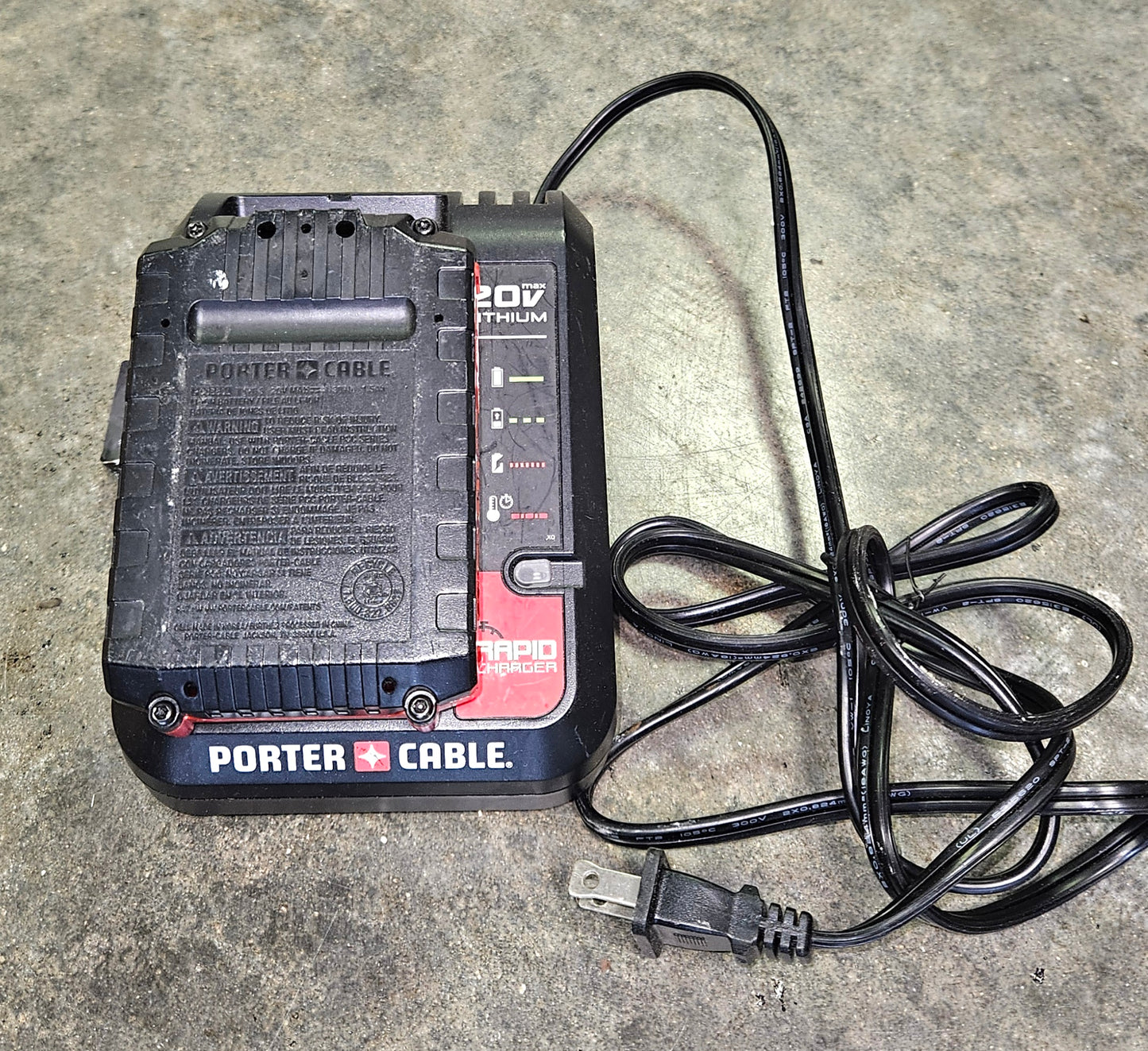 PORTER-CABLE Drill With 20V Lithium Battery Charger