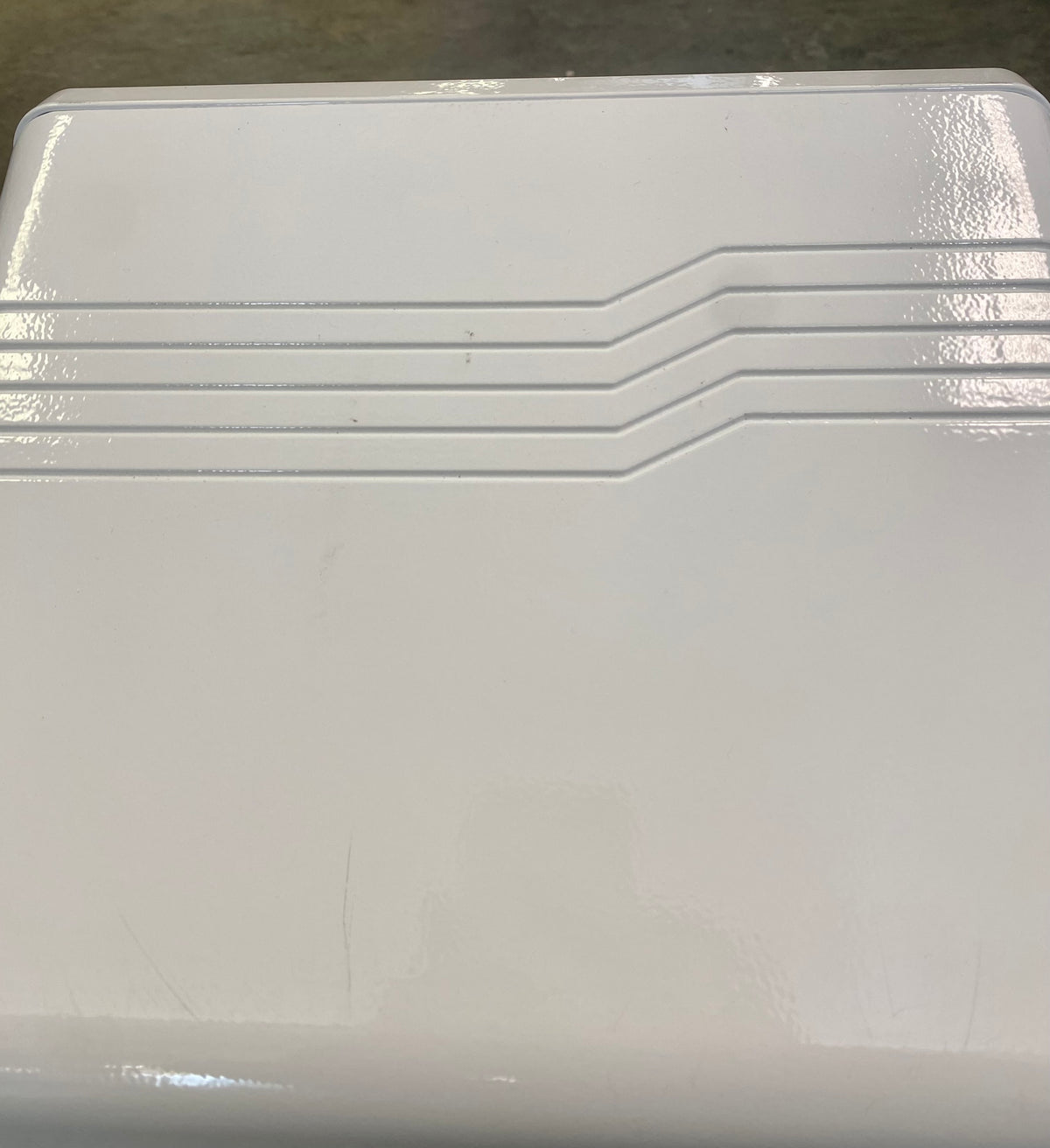 US LED EcoNight 3 Full Cutoff LED Wall Pack Luminaire (Model: DSCO1-3-UNVL-50-96-WT)