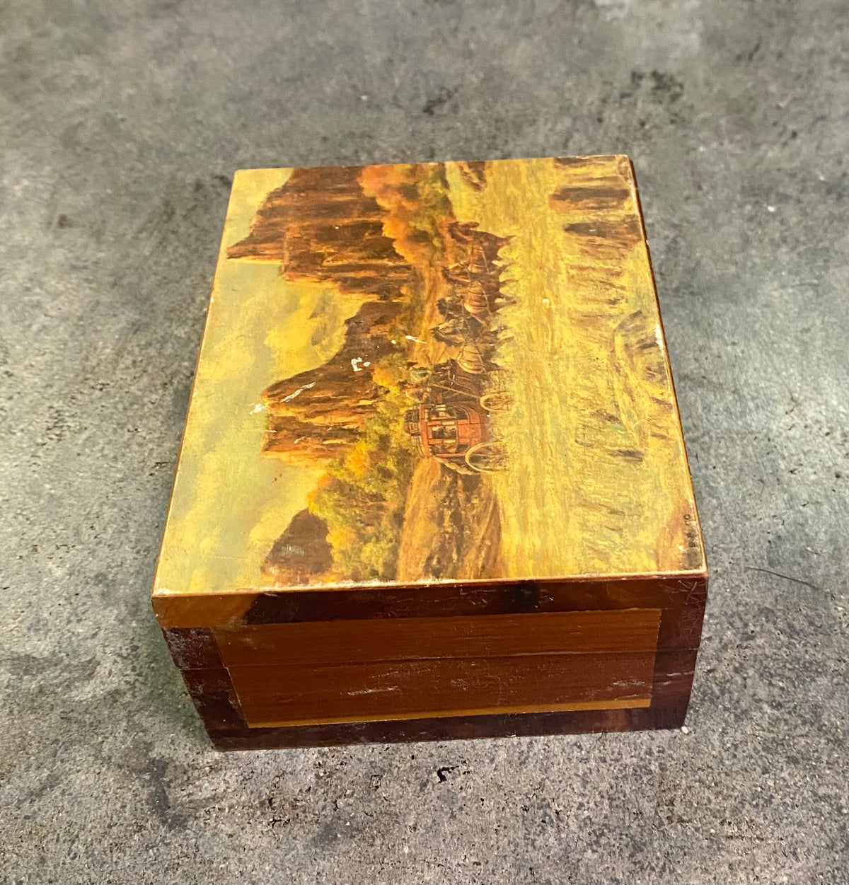 Vintage Cedar Wood Stagecoach Western Trinket Box Carolina Beach NC Souvenir