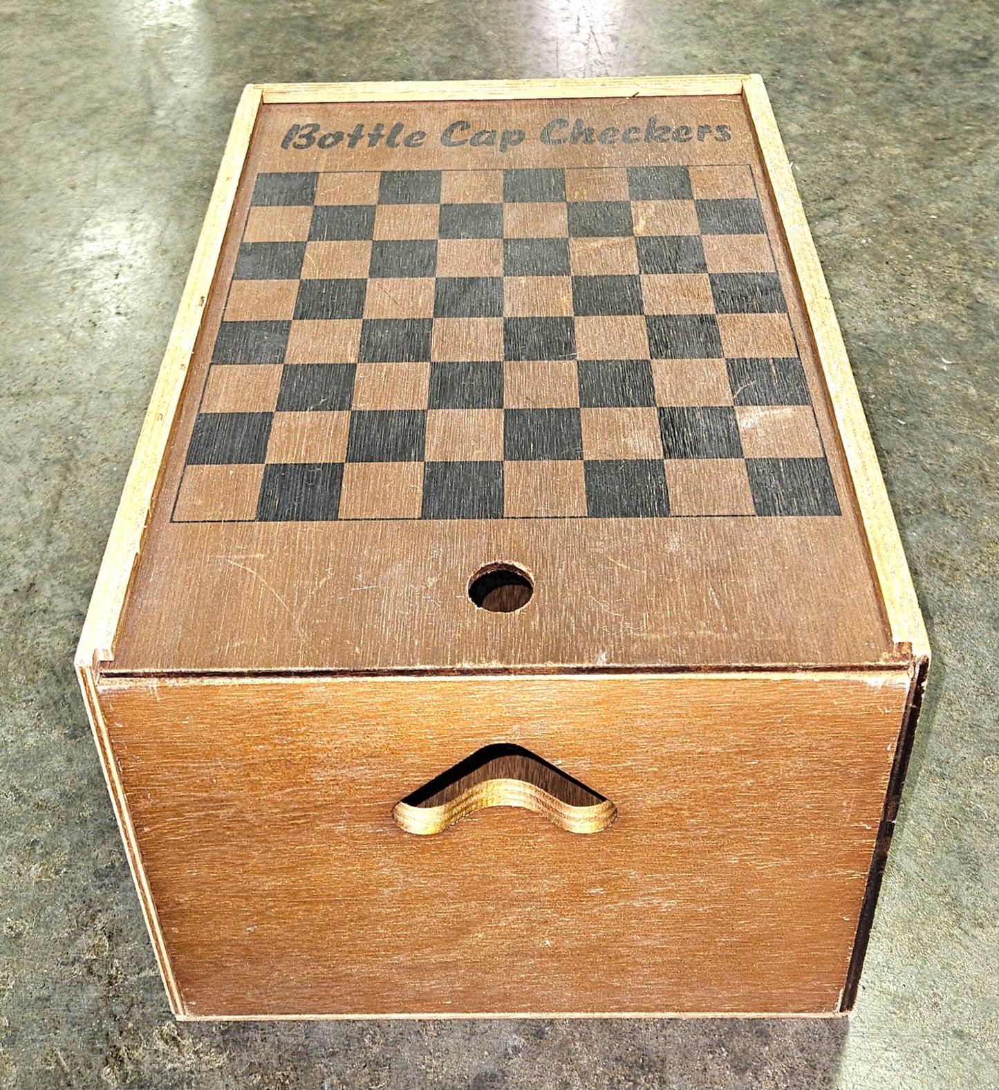 Vintage JW Dundee's Honey Brown Beer Crate with Checkers Lid