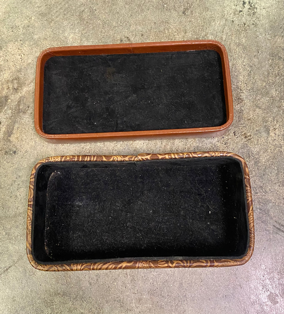 Vintage Wolf Designs Leather Jewelry Box